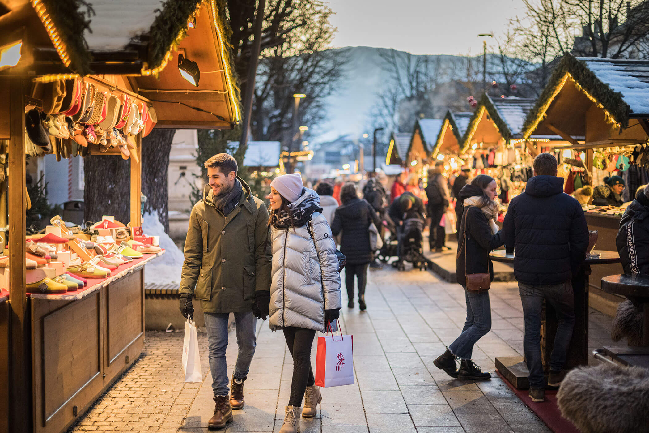 Shopping at the Christmas market in Brunico